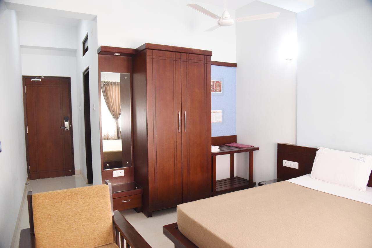 Hotel Akshayadhara Subrahmanya エクステリア 写真