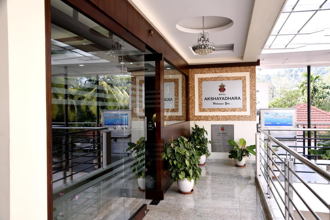 Hotel Akshayadhara Subrahmanya エクステリア 写真
