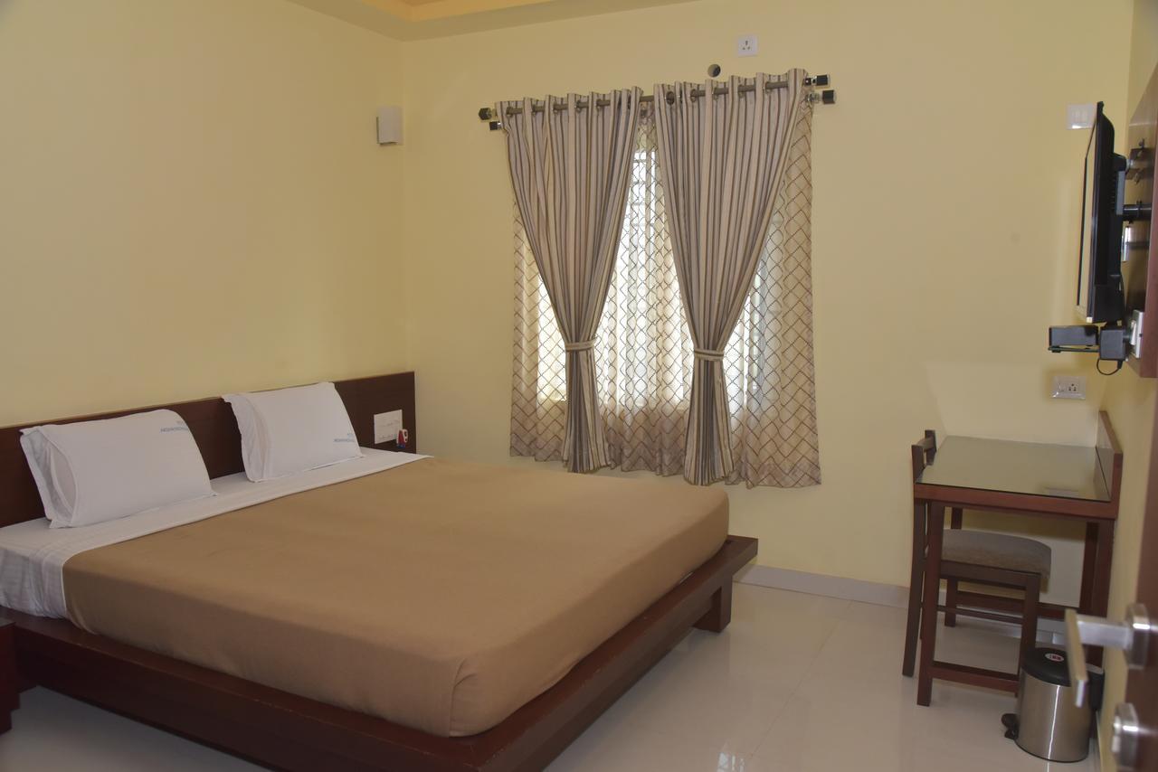 Hotel Akshayadhara Subrahmanya エクステリア 写真