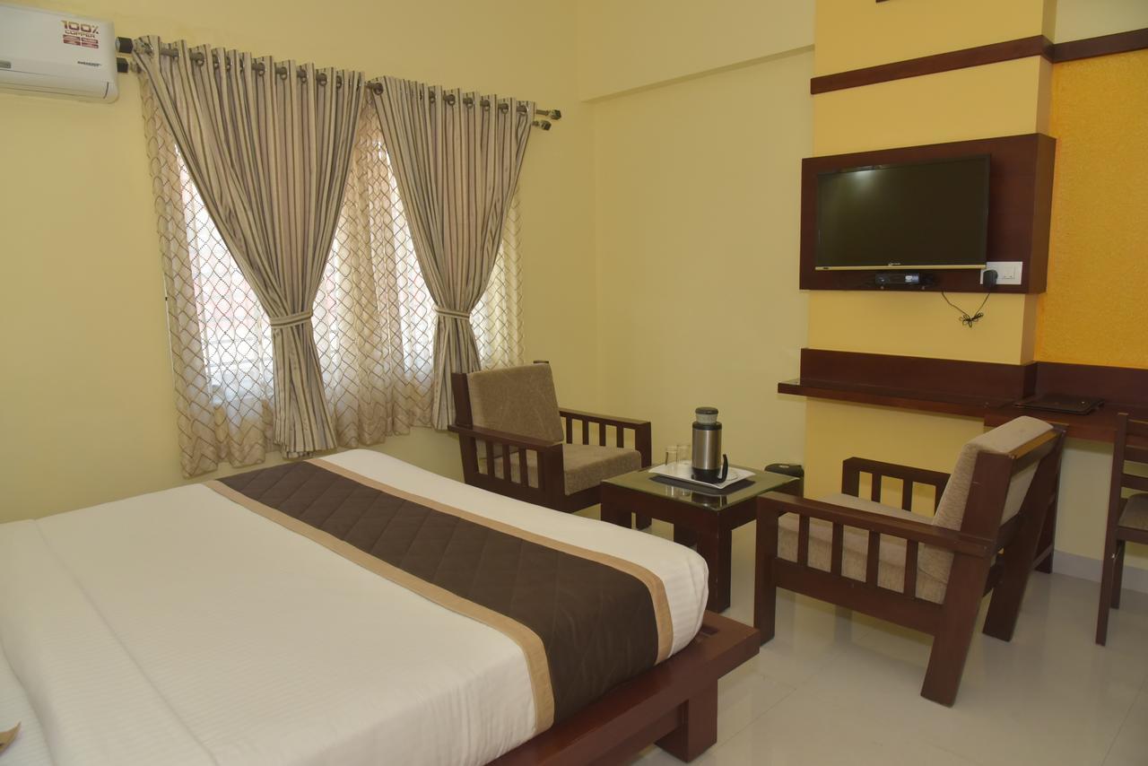 Hotel Akshayadhara Subrahmanya エクステリア 写真